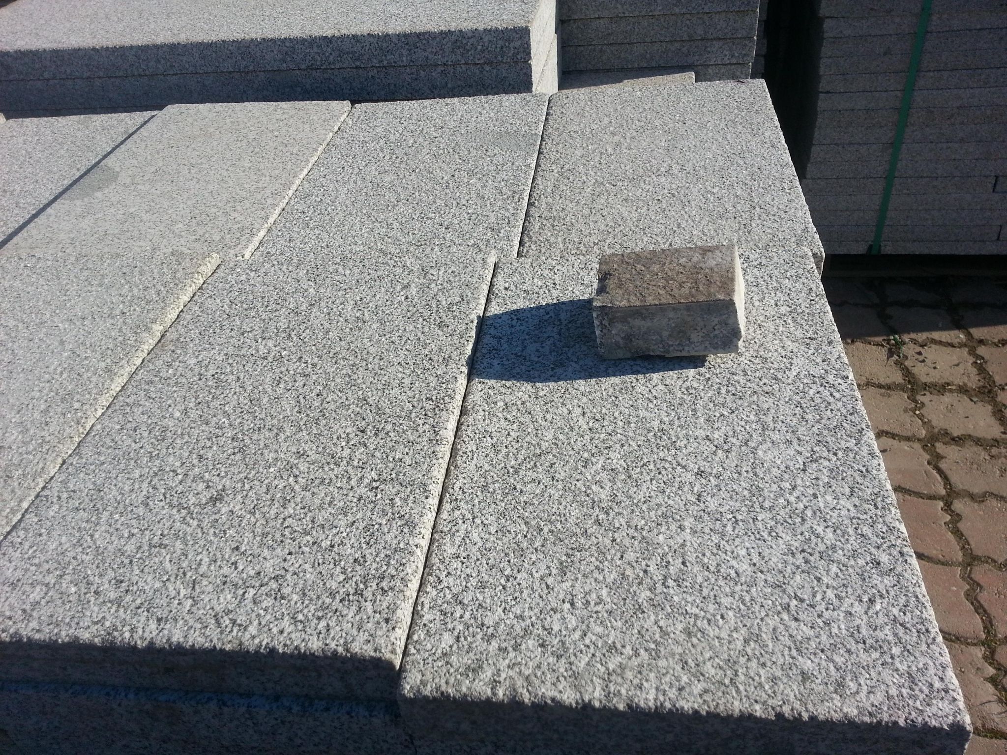 GRANİT PLAKTAŞ 30X60X3CM